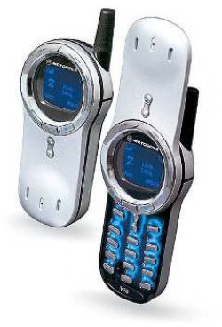 Motorola V70.